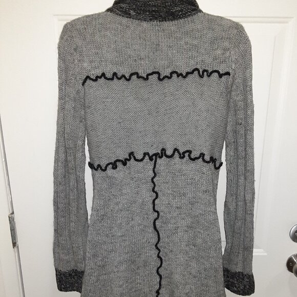 Small, Long Knit Sweater * Check Measurements * Grey * Like New * Tall, Med, Reg - Picture 2 of 14